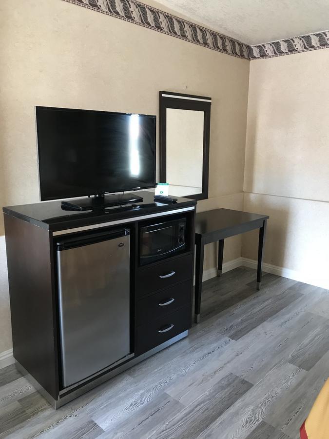 Manhattan Inn & Suites Manhattan Beach Extérieur photo